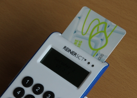 GLS Bank: Chipkartenlesegerät und Signaturkarte Secoder und OnlinebankingCard von der GLS Bank
