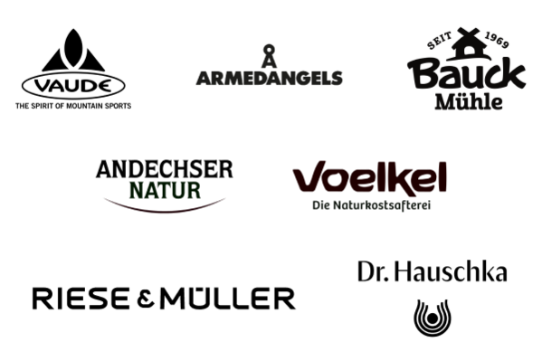 Logos von sieben nachhaltigen Unternehmen auf transparentem Hintergrund