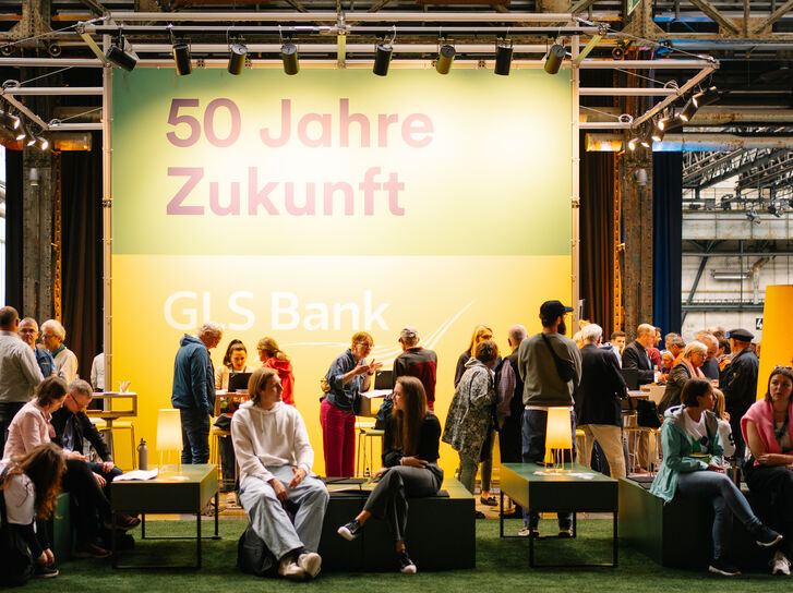 Mehr lesen zu „Die Bank für Zivilgesellschaft“