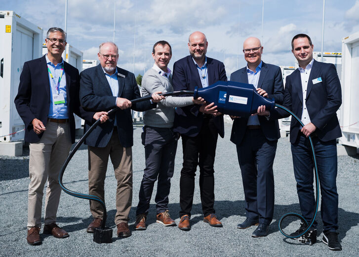Mehr lesen zu „Erneuerbare Energie: Deutschlands größter Batteriespeicher ist gestartet“