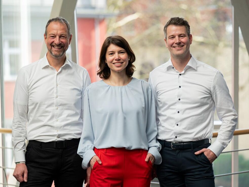 Der Vorstand der GLS Bank (v.l.): Dirk Kannacher, Aysel Osmanoglu, Michael Ahlers. Foto: GLS Bank/Florian Dürkopp