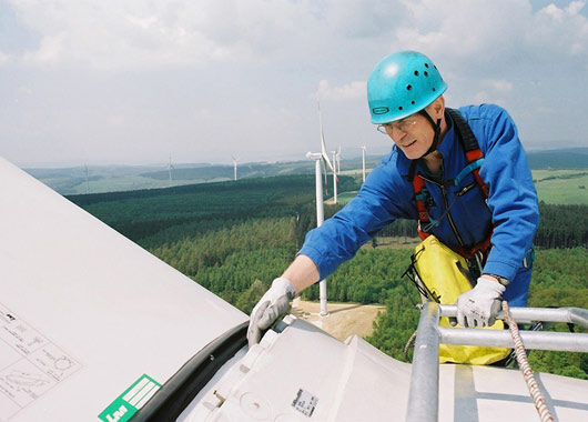 ABO Wind-Anleihe ebnet Weg zum Bau großer Wind- und Solarparks