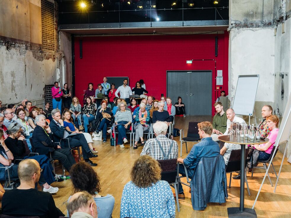 Vorschaubild zur Veranstaltung: Kontof&uuml;hrung im Gespr&auml;ch