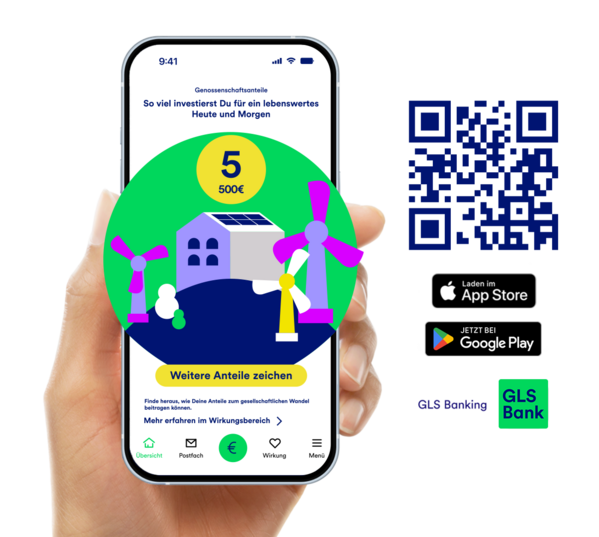 Eine Hand hält ein Telefon, auf dem eine GLS Banking App mit einem QR-Code daneben angezeigt wird.